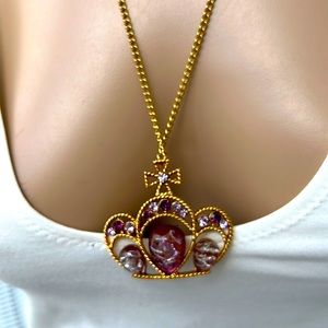 Yellow Gold Crown Necklace Jewelry